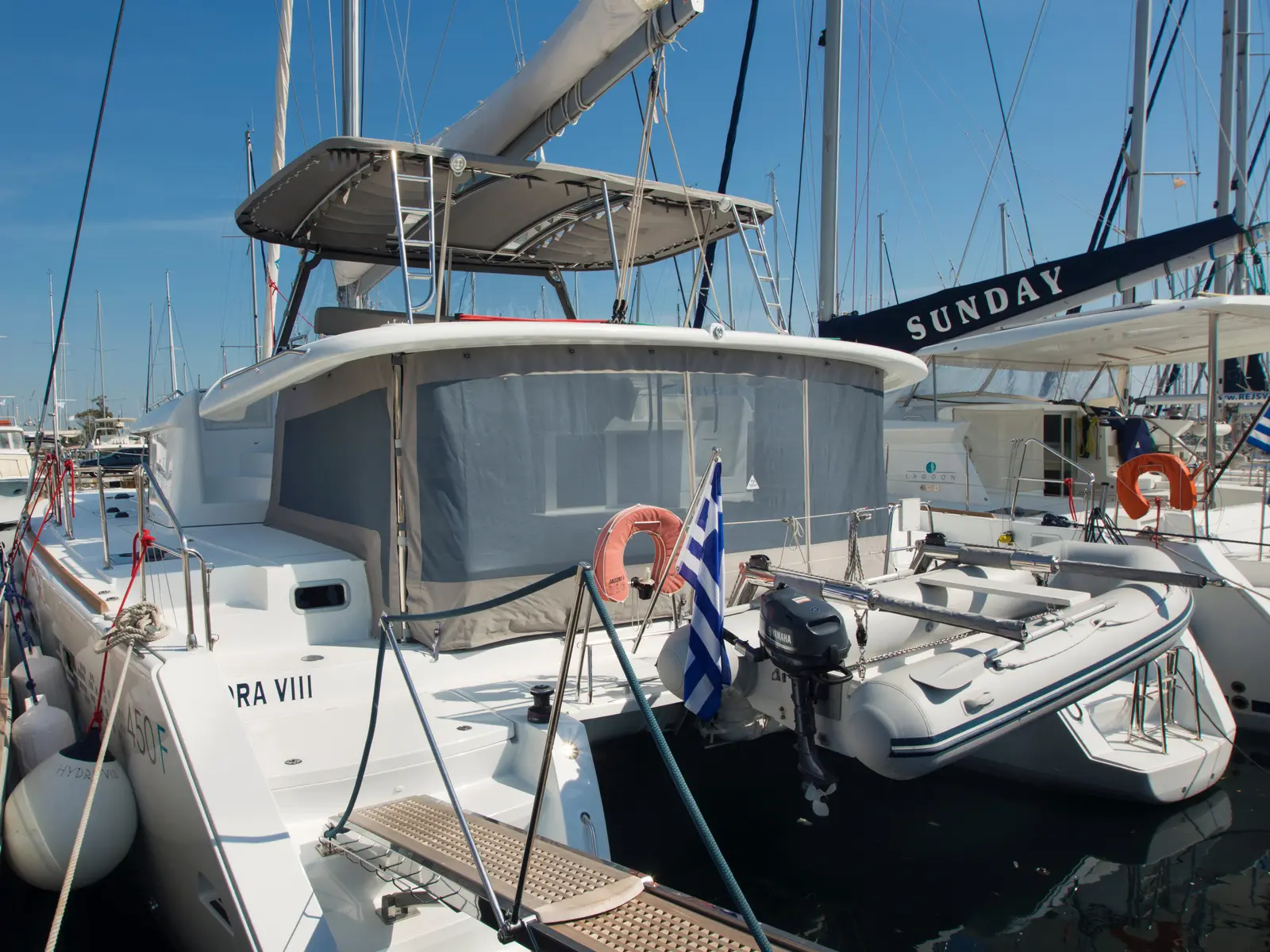 HYDRAVIII, Main image