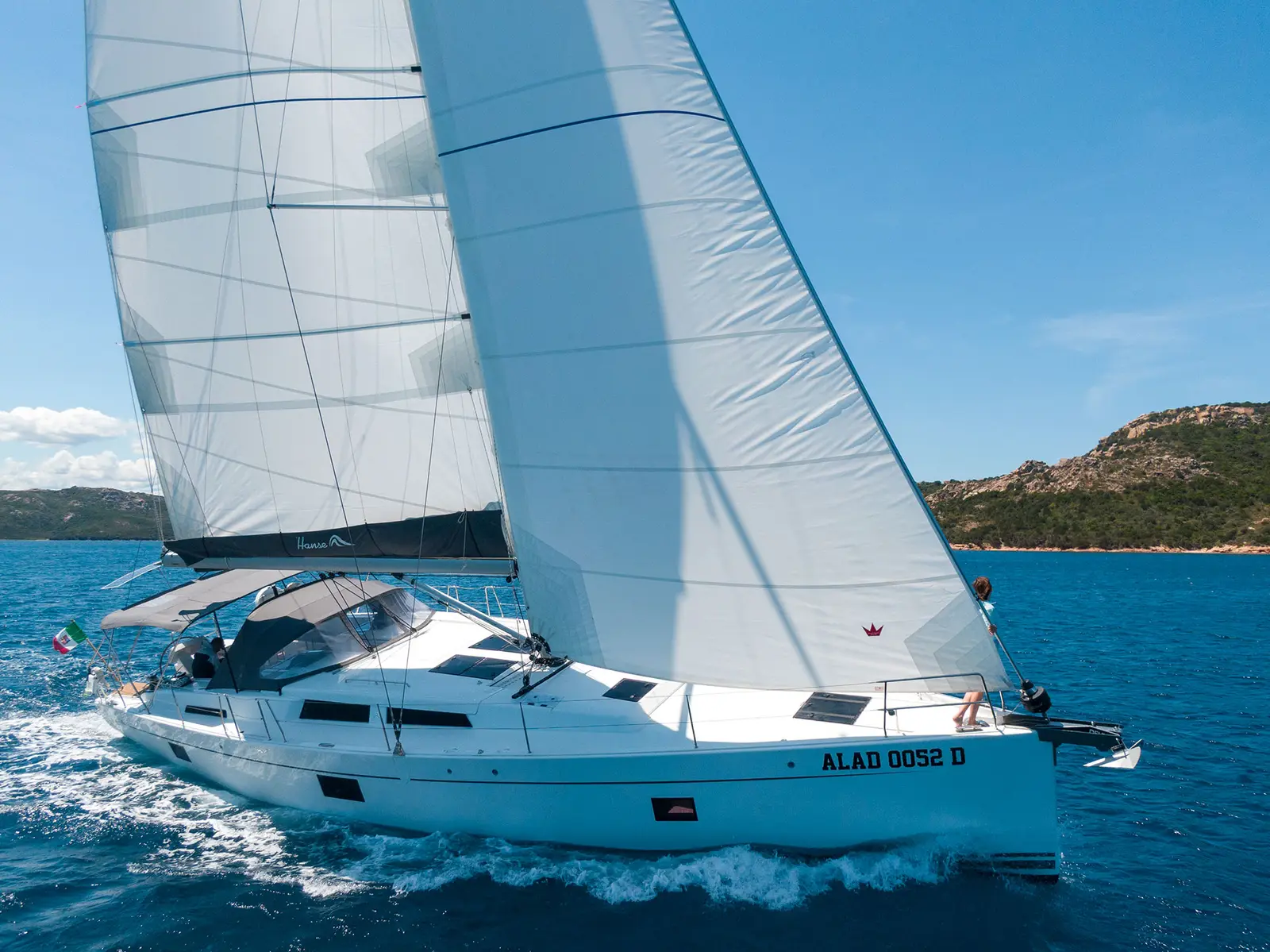 Atena - Water maker, Solar Panel, Main image