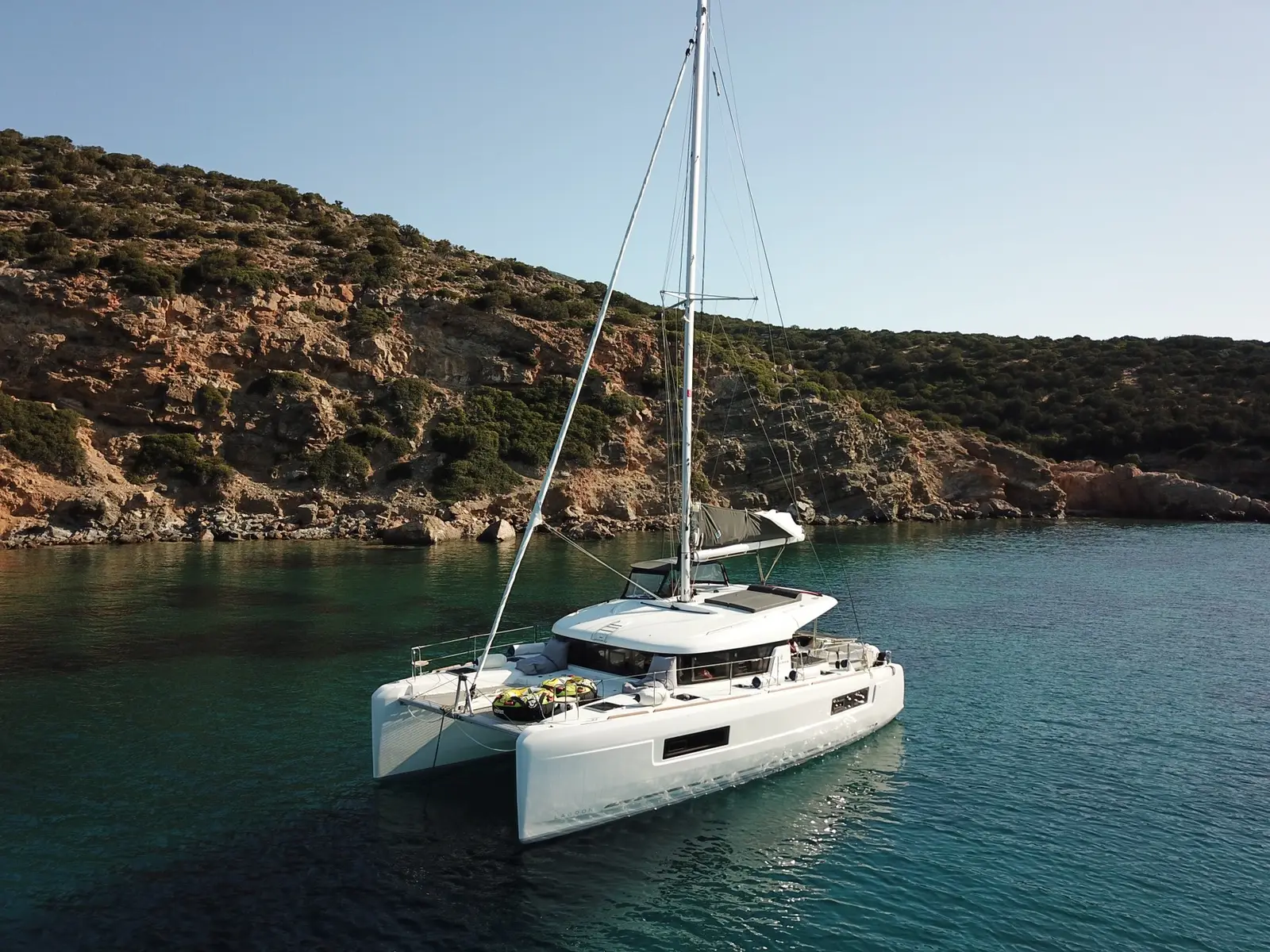 CATALINA, Main image