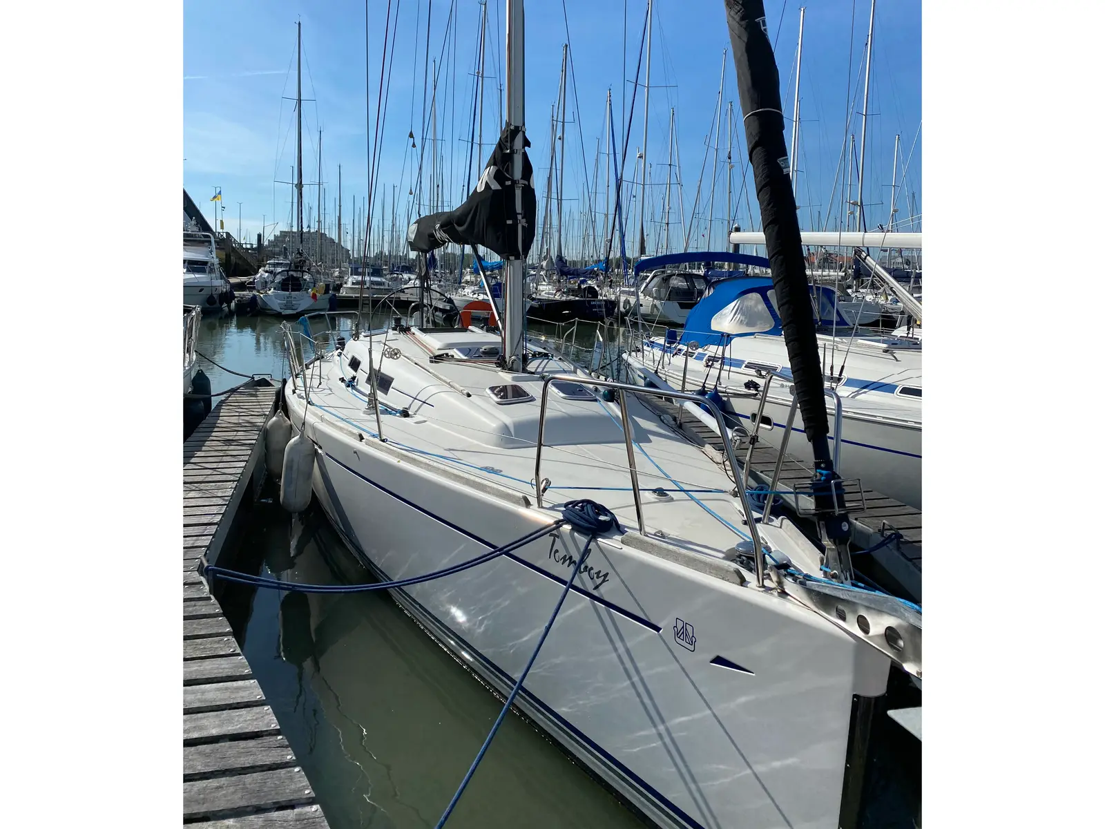 Tomboy, Dufour 34