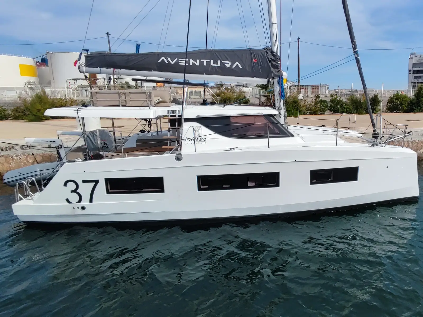 Orphea, Aventura 37