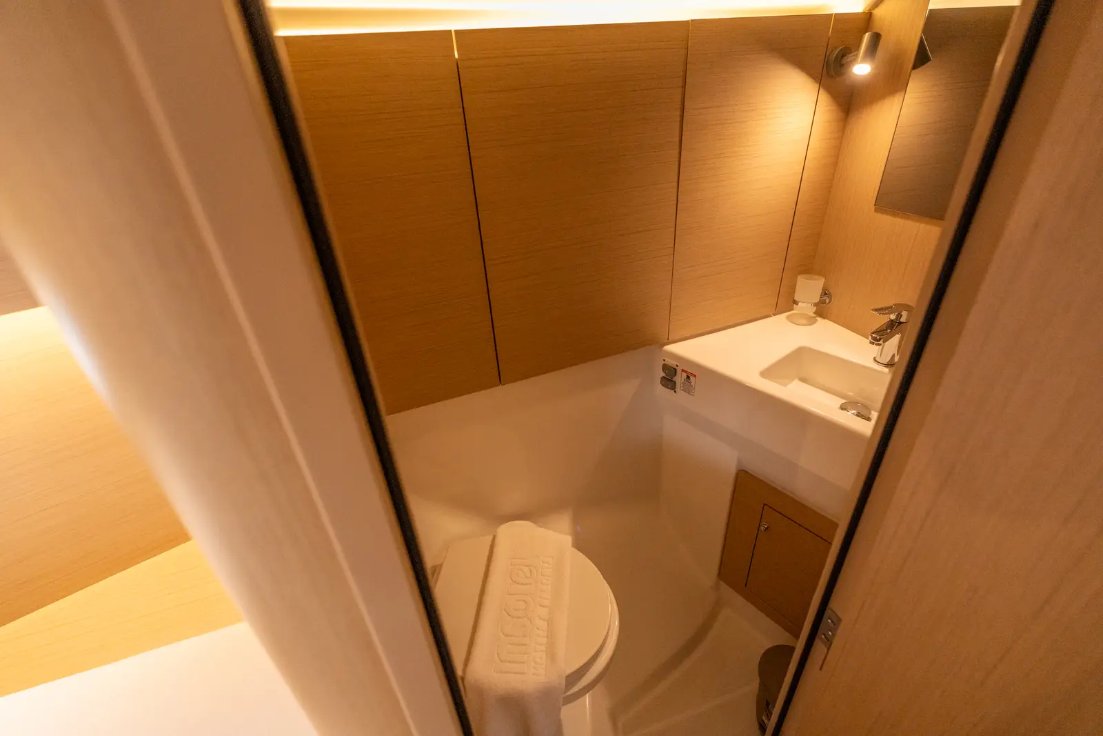 Lyra - Comfort line, Toilet