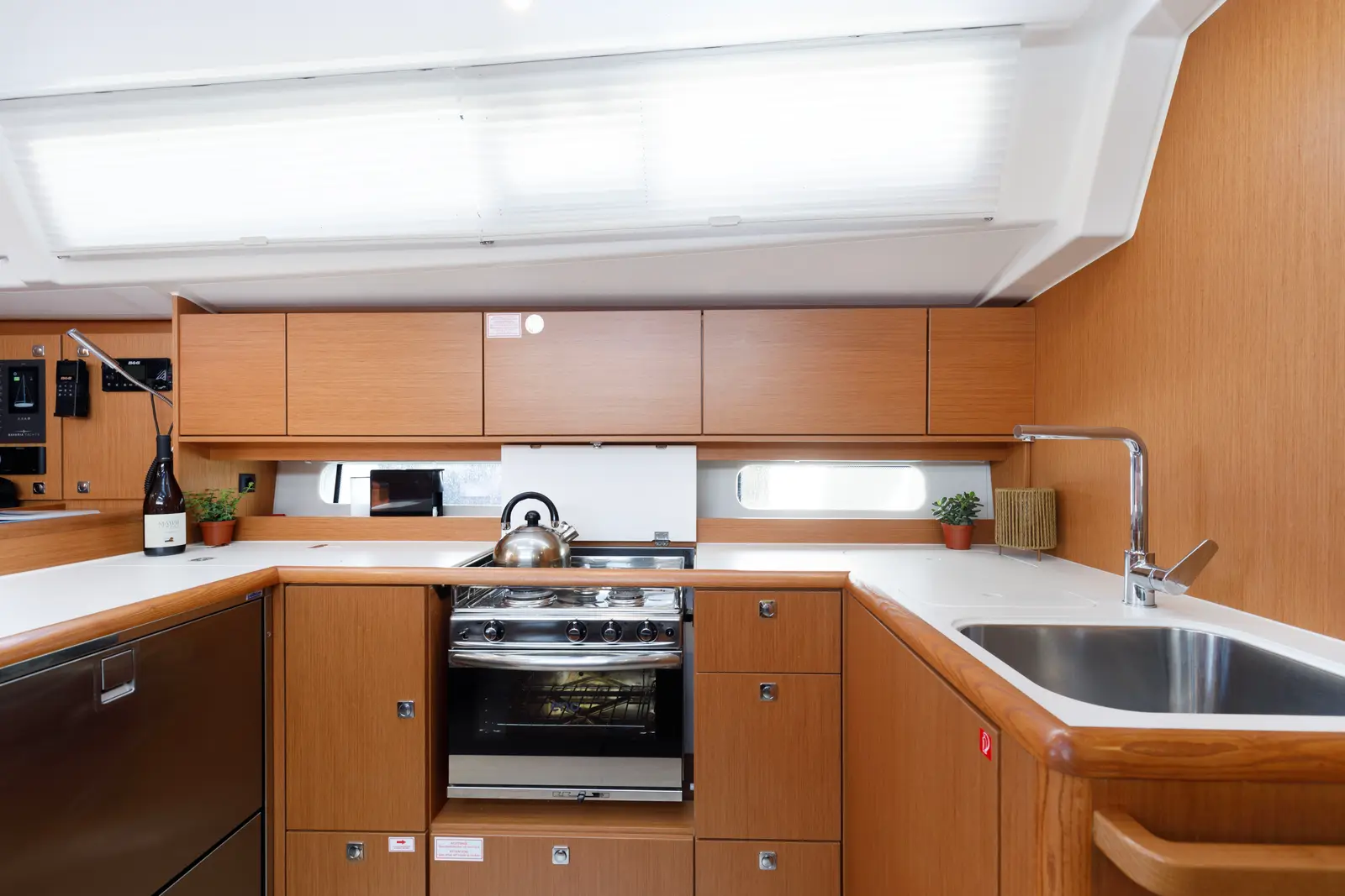 Captain Melianos, photograph 21