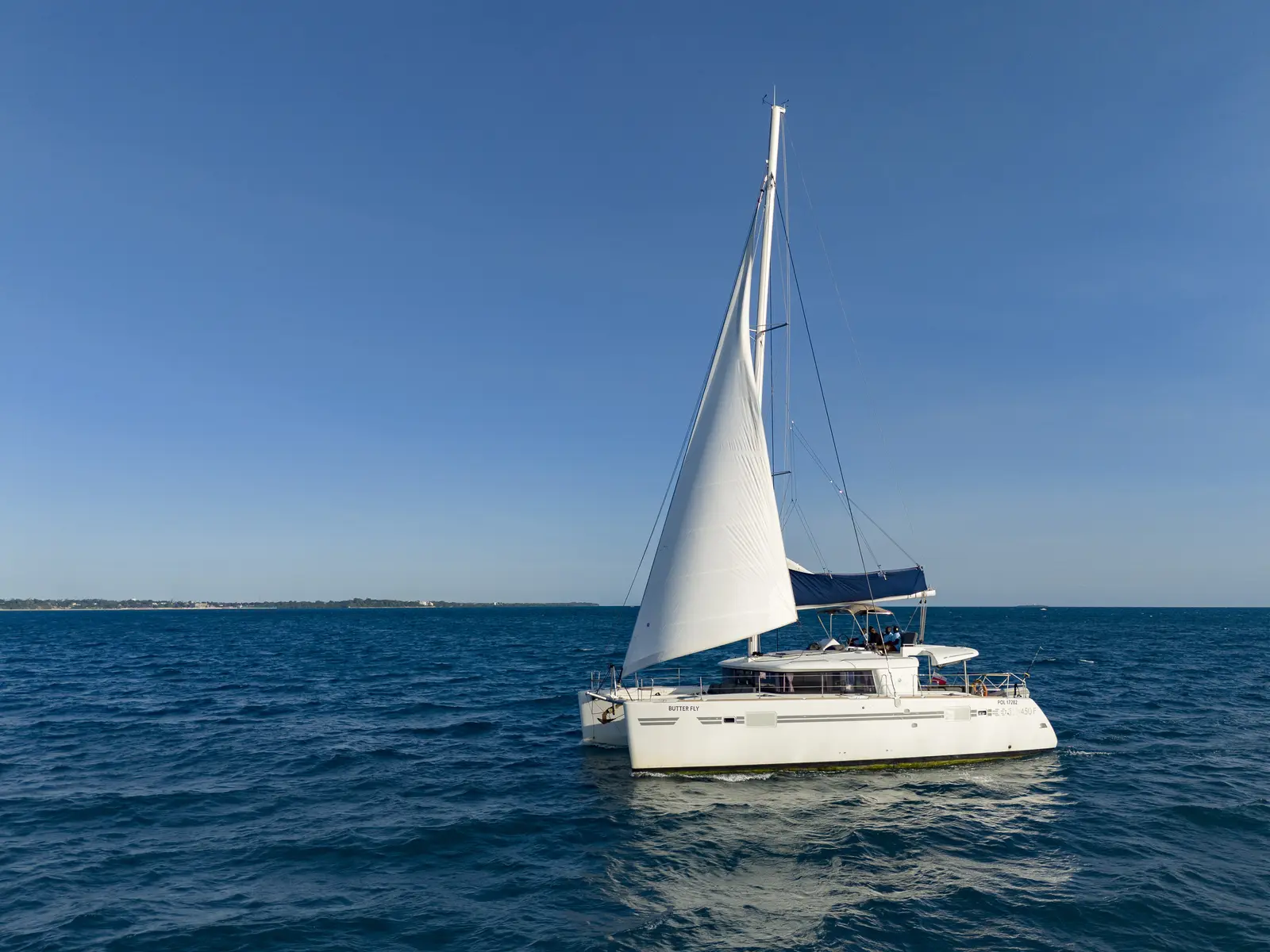 Butterfly, Lagoon 450 Fly