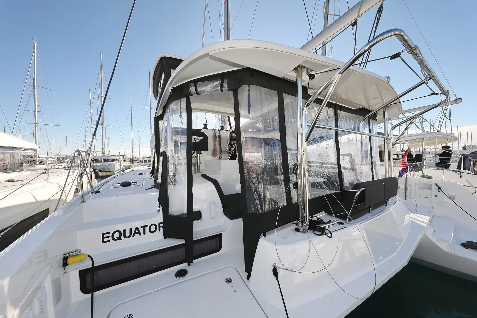 EQUATOR, photograph 35