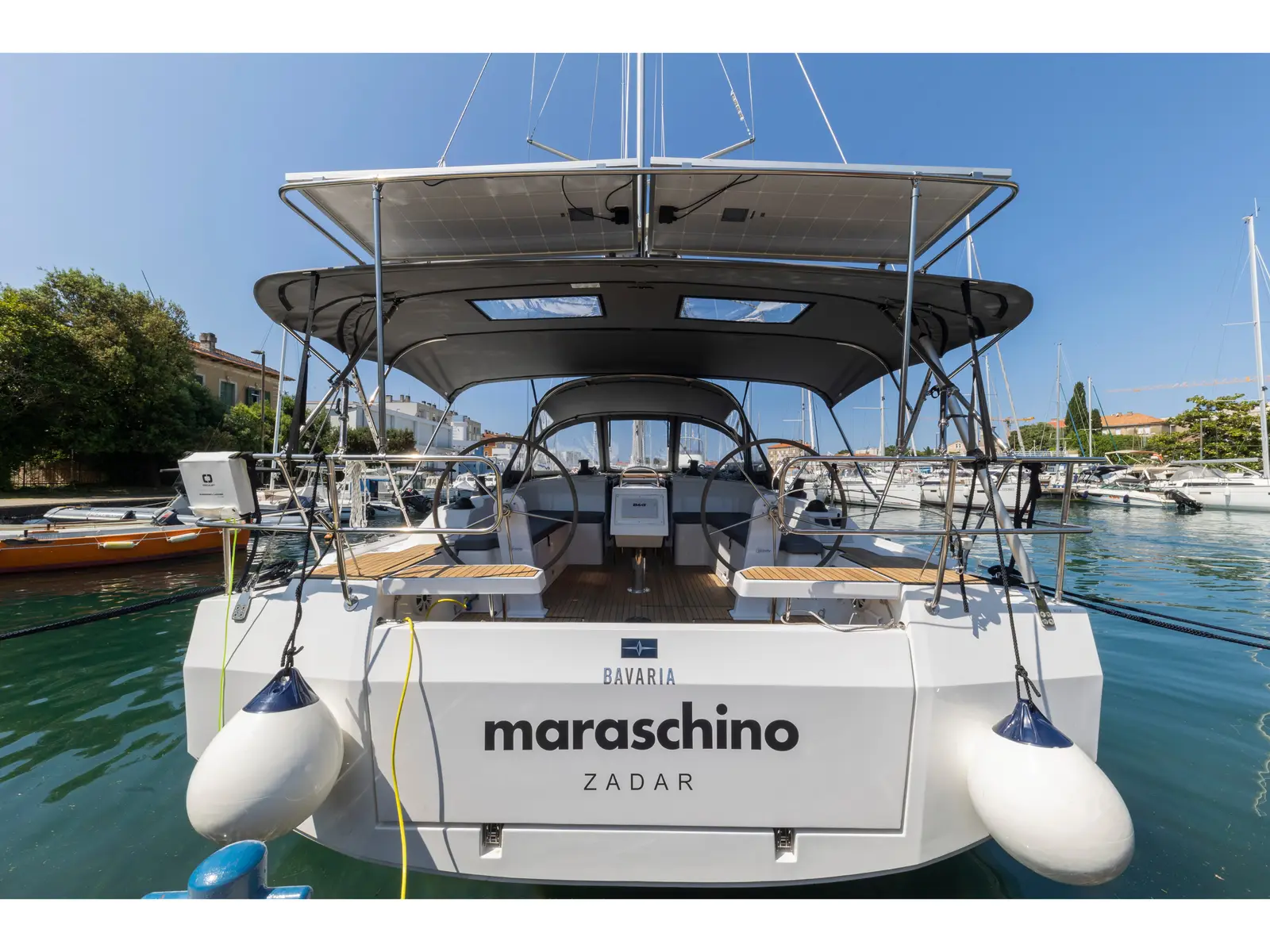 Maraschino, Main image