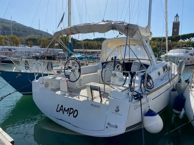 Lampo, photograph 7