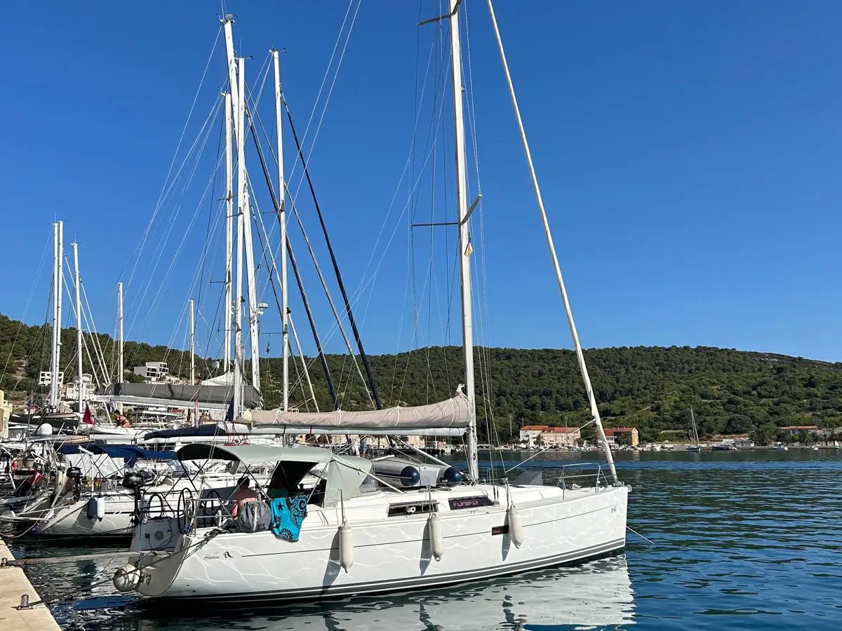Mara, Hanse 400
