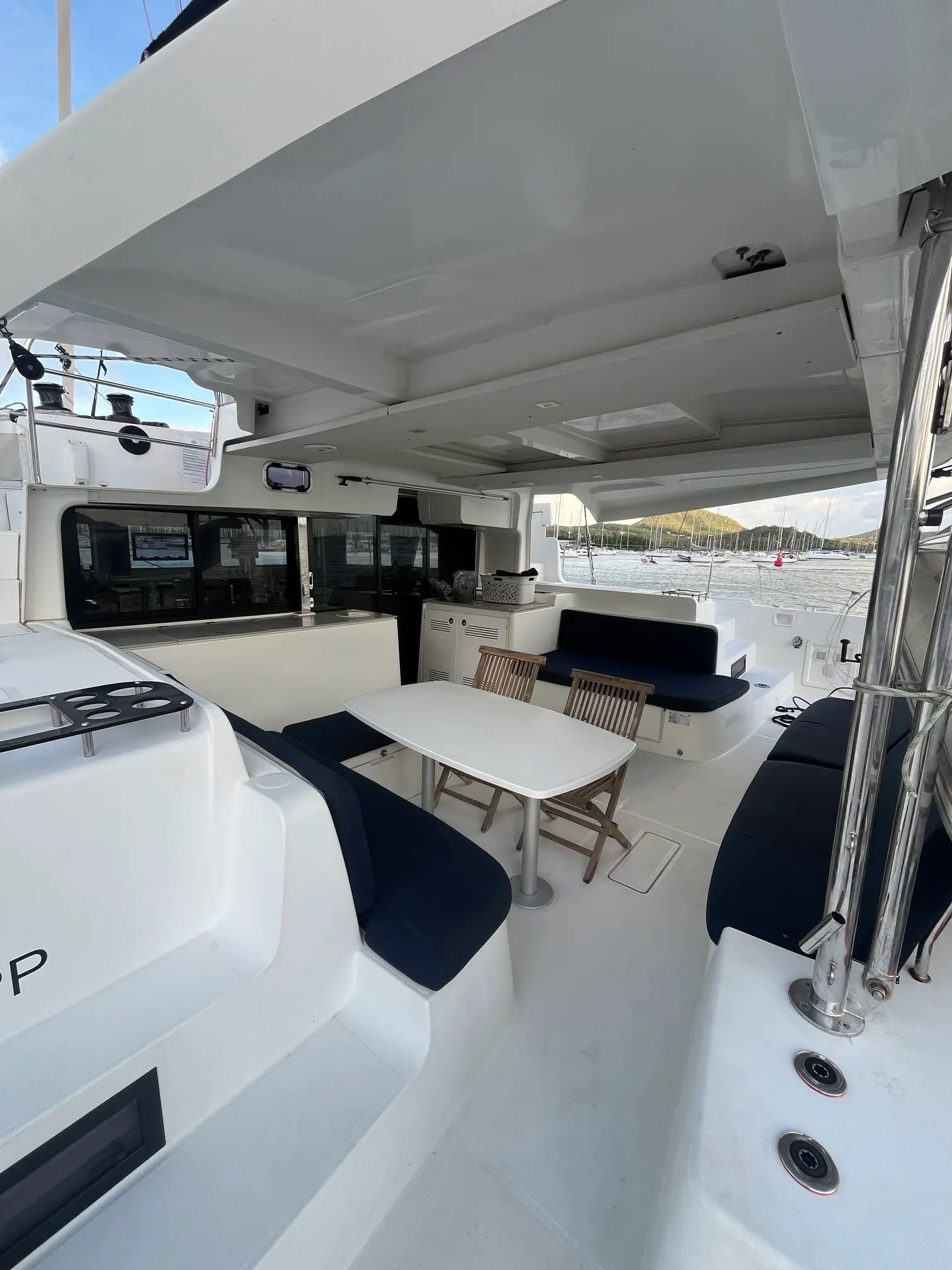 PUMA IV, Interior image