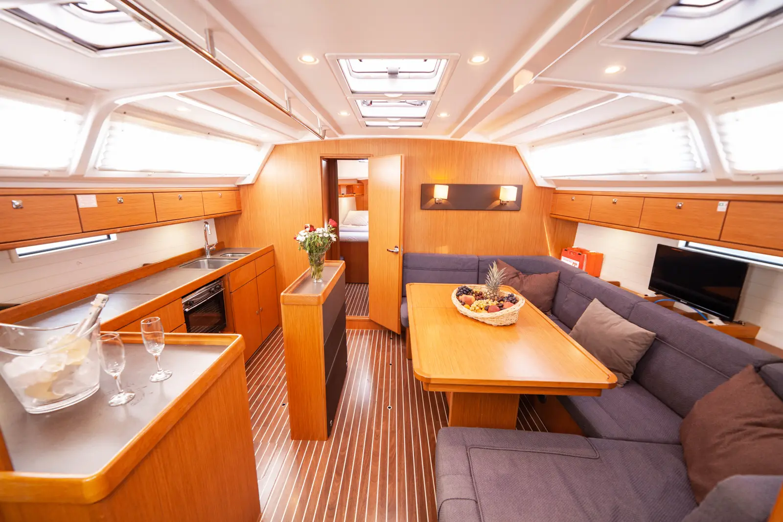 Sail Vega, photograph 21