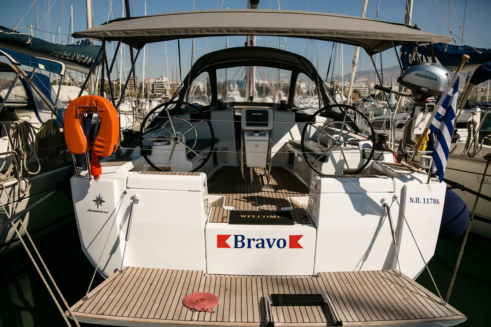 Bravo, photograph 4
