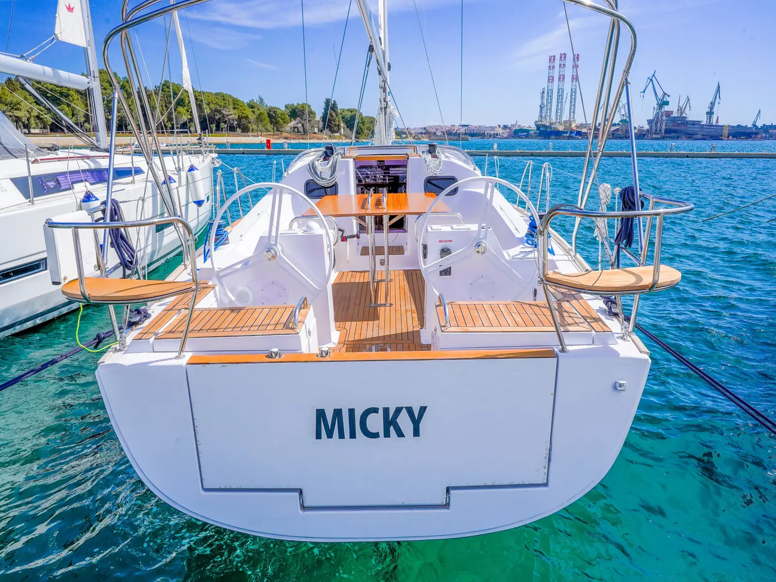 MICKY, Main image