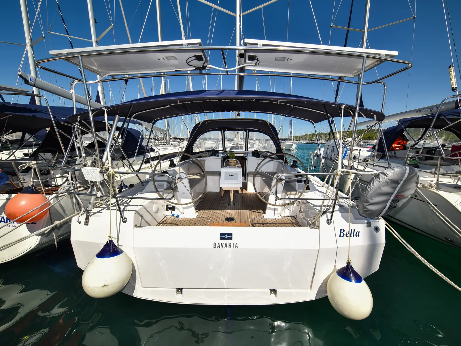 Bella, Bavaria C42