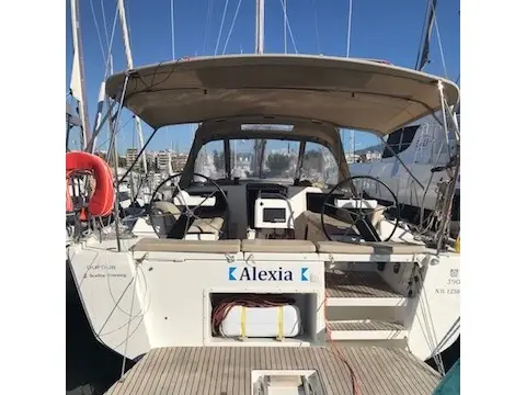 Alexia, Main image