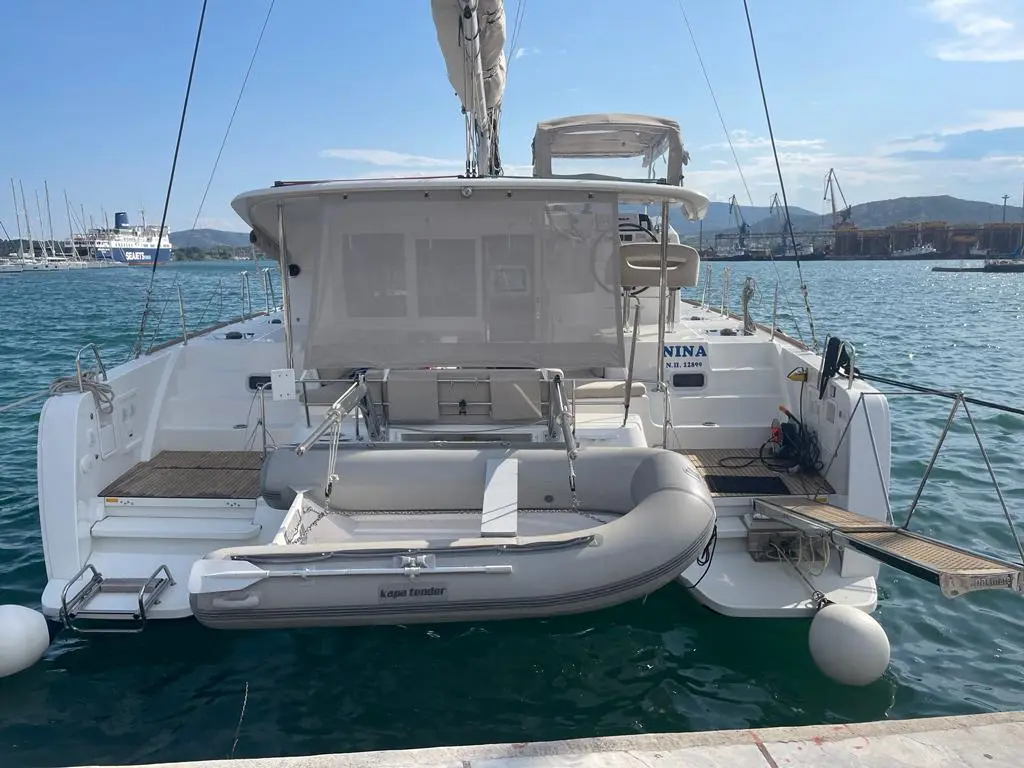 Nina (A/C, Gen 10KWA, watermaker, electric winch), foto 4