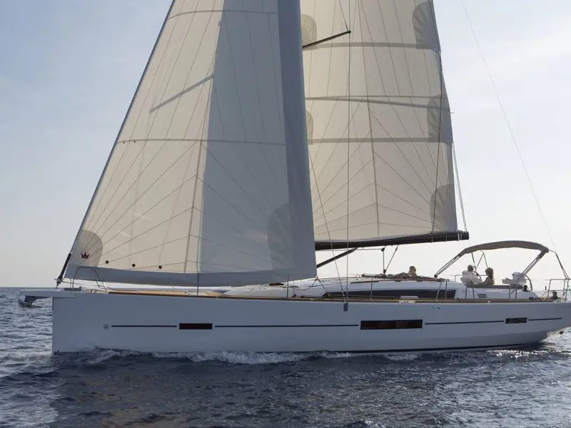 Alicudi, Dufour 520 Grand Large