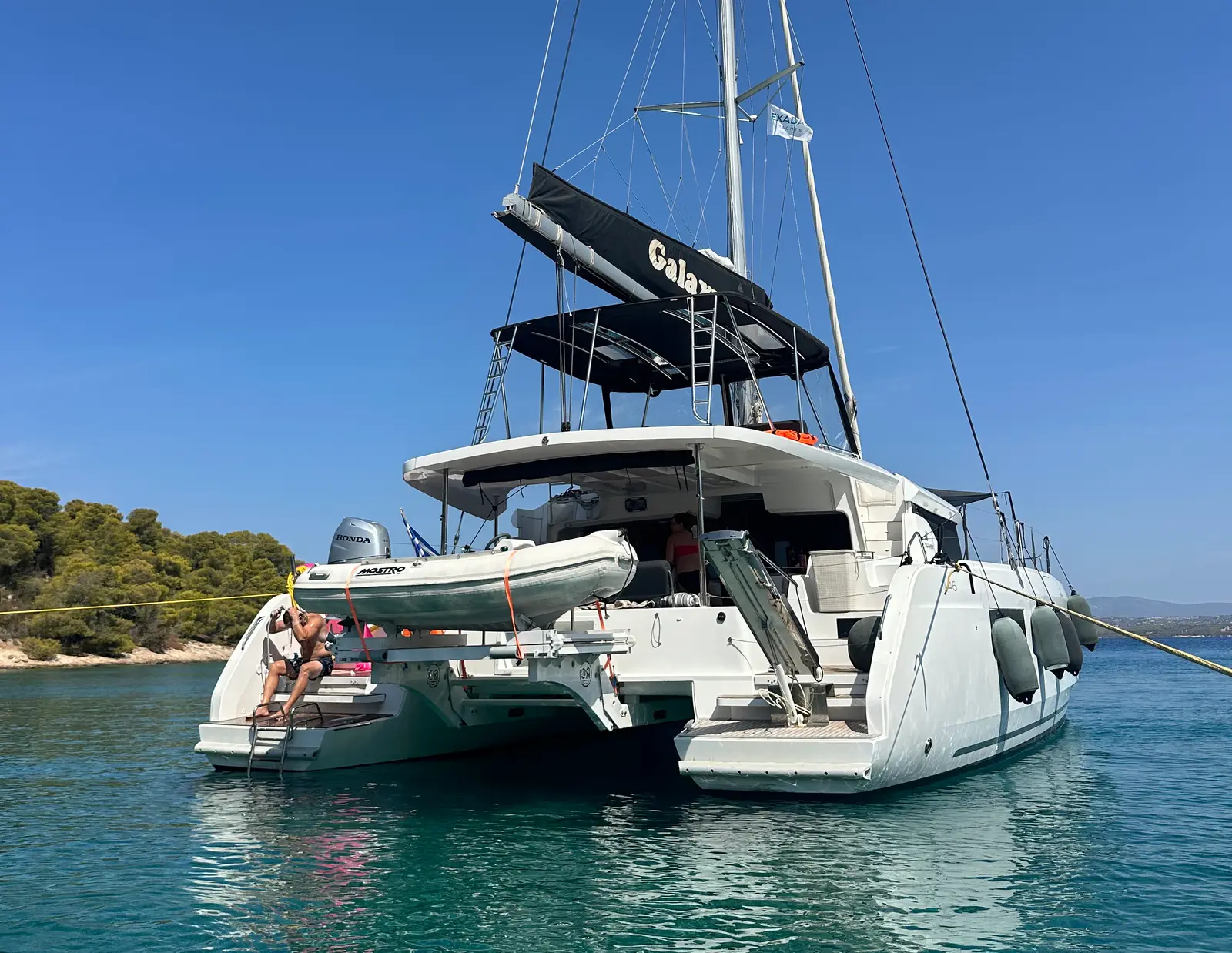 GALAXY (air condition, generator, water maker) _Skippered Only_, photograph 15