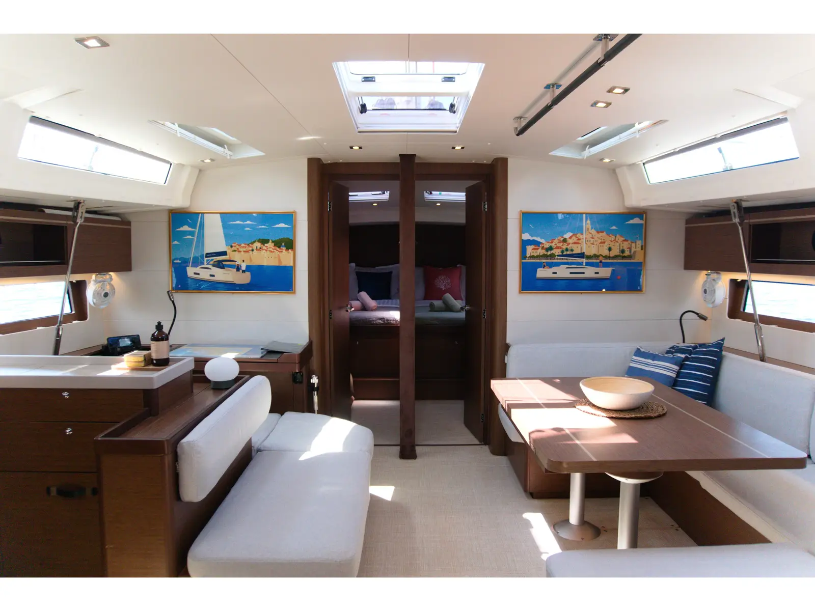 Adriatic Sense 1, Interior image