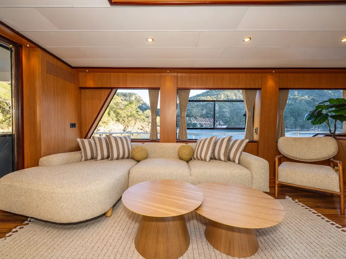 Lila Trawler, Plan image