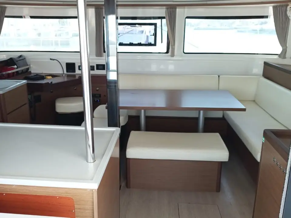 Selene | A/C generator watermaker, Interior image