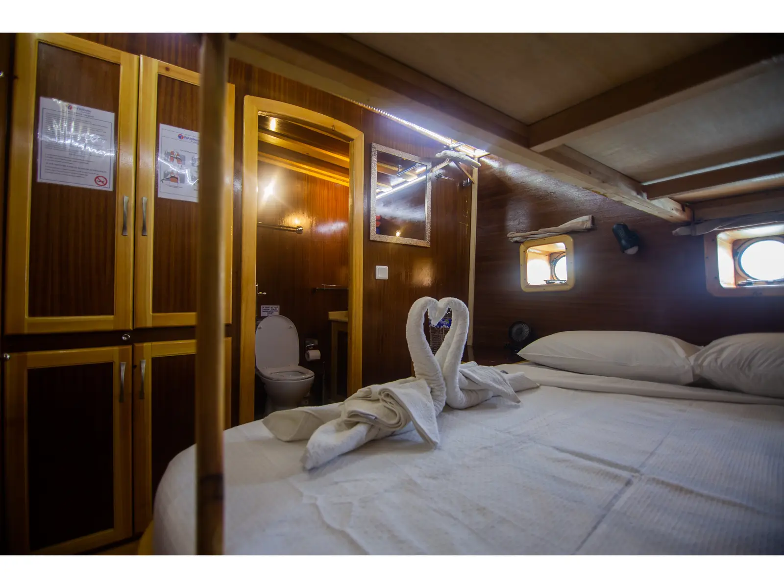 Aphrodite, Interior image
