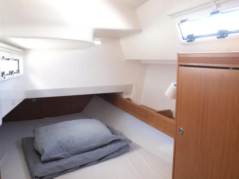 Sea Wolf, interior