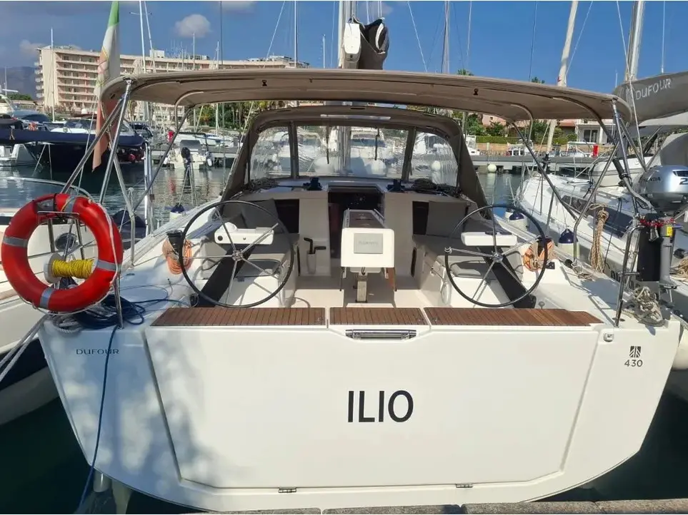 Ilio, Dufour 430