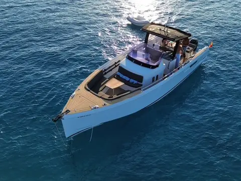 Fjord 38 Express, Main image