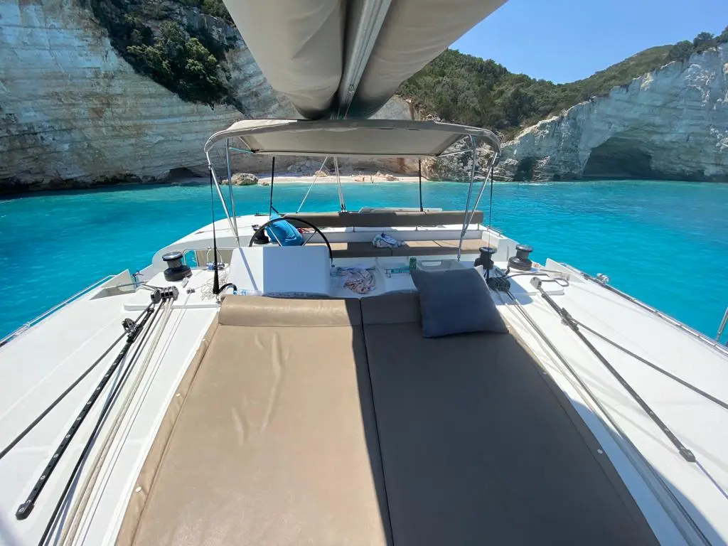 AEROPI  |⛵ VIP, Skippered Only, Watermaker, Generator, AC, BBQ, foto 12