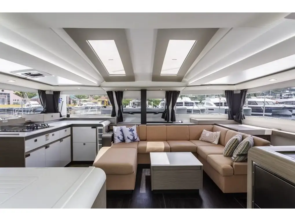 Nauti Intentions, Interior image