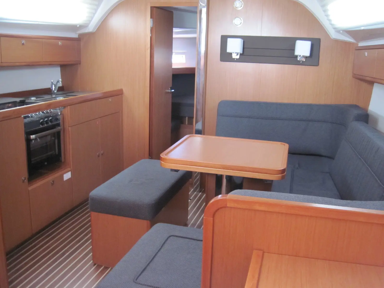 MARINA, Interior image