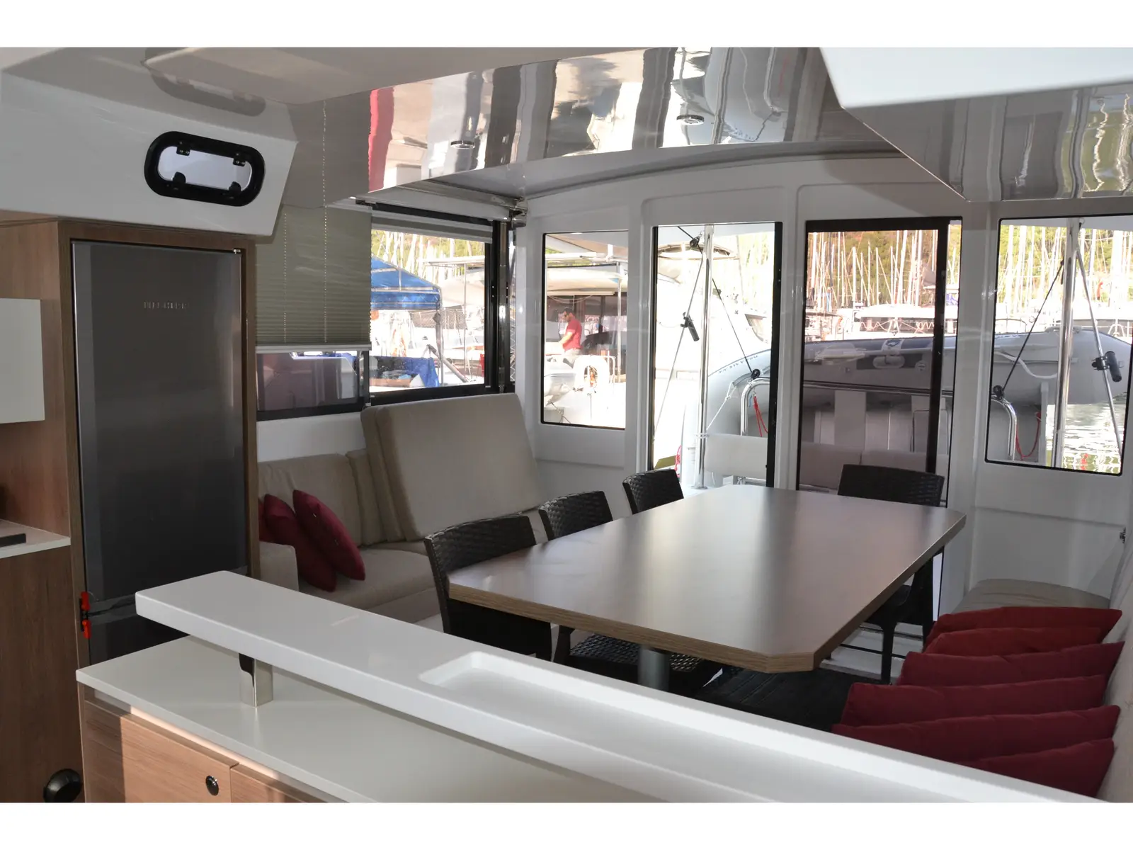 Dreams NK, Interior image