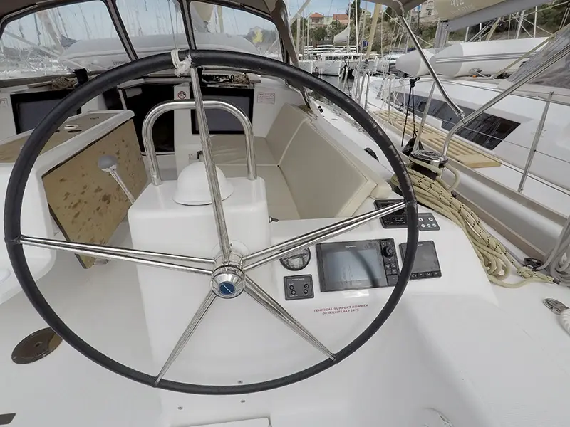 Almar, Dufour 460