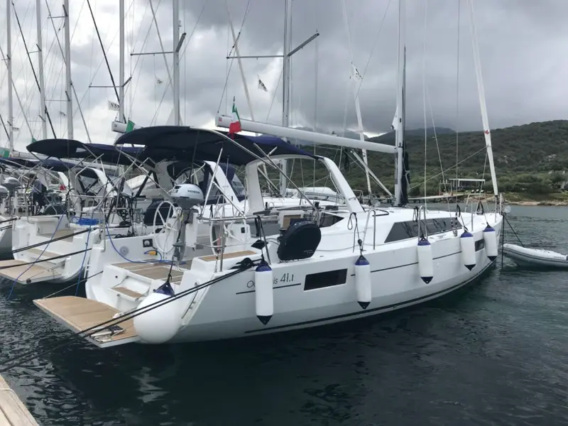Agena, Oceanis 41.1