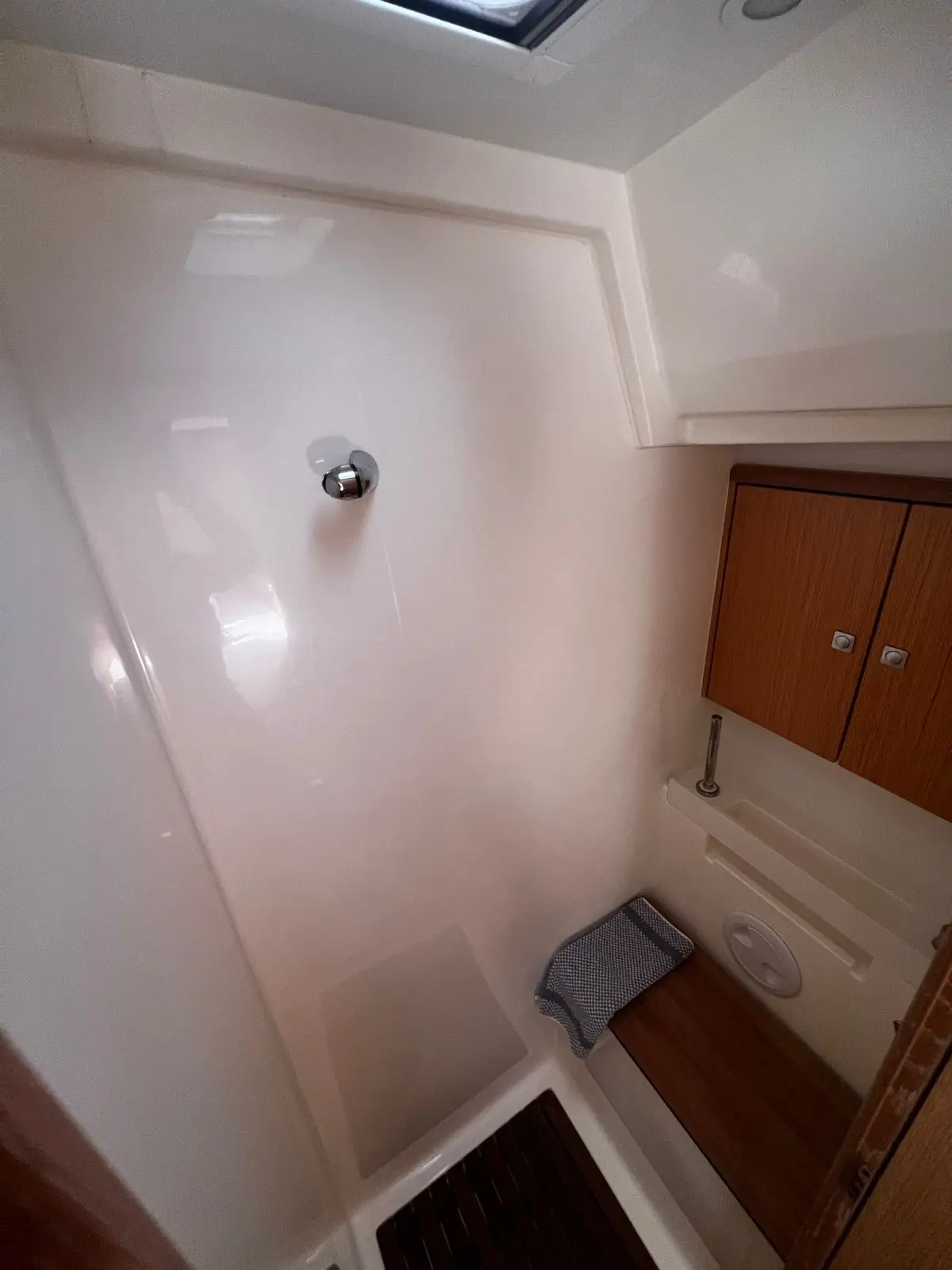 , photograph 12