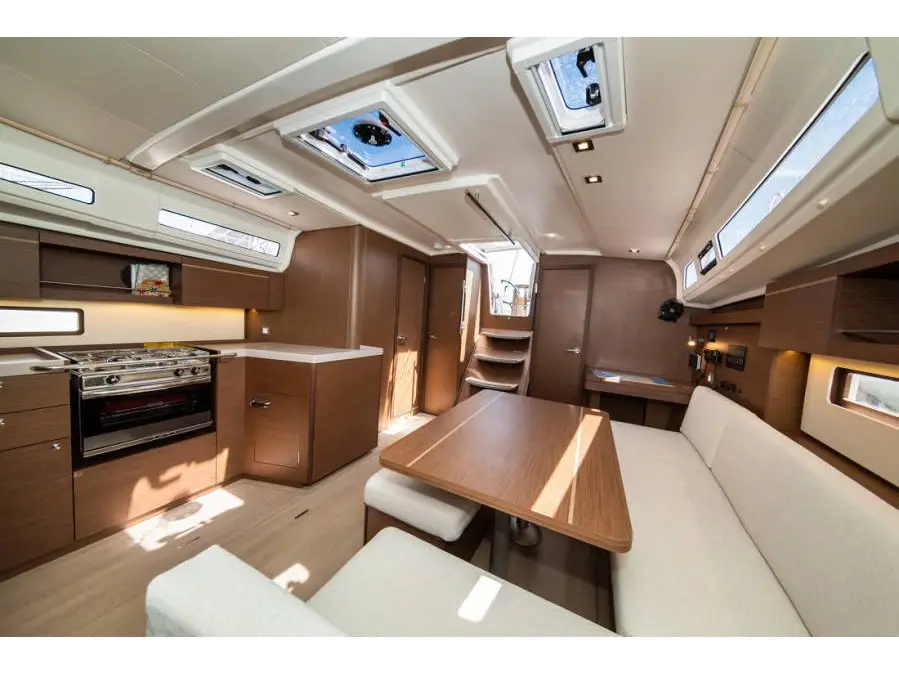 My Way, Interior image