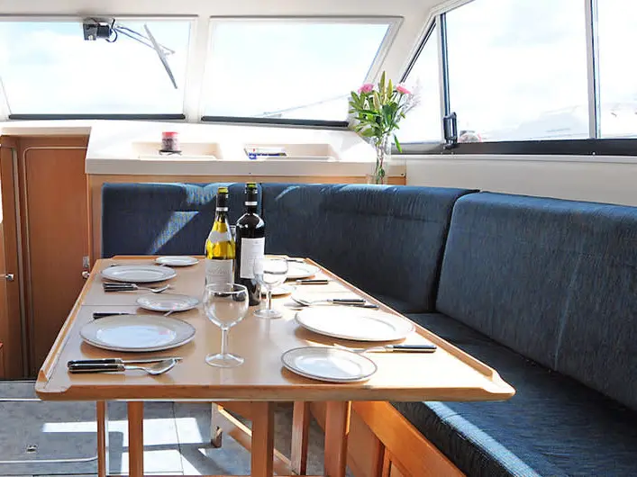 Shannon Star - Budget 10, Interior image