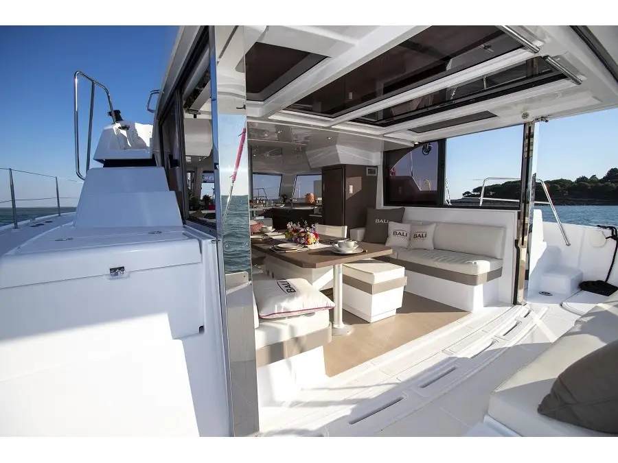 Windermere, Interior image