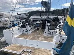 Thirteen, Hanse 388