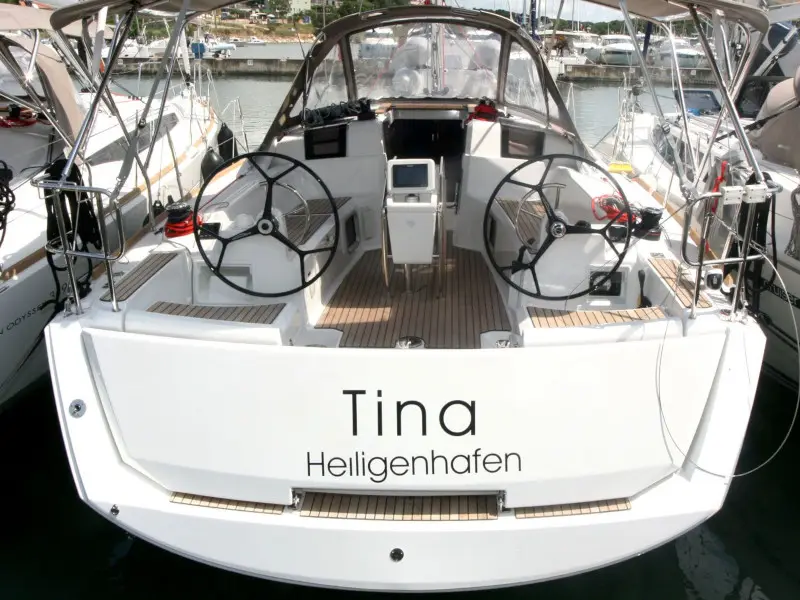 Tina, Heck