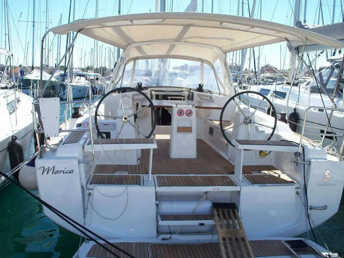 Marica, Main image