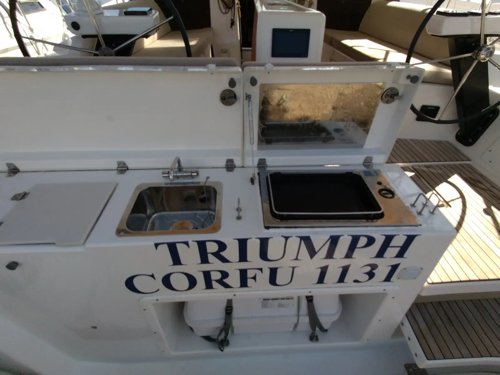 Triumph, photograph 13