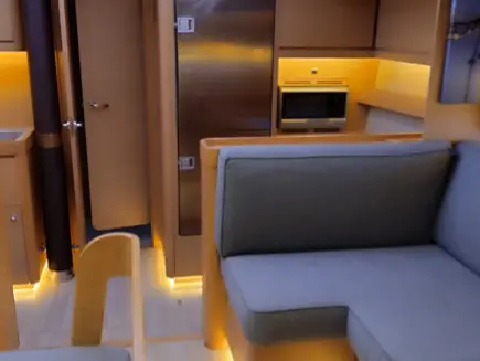 Altamira, Interior image