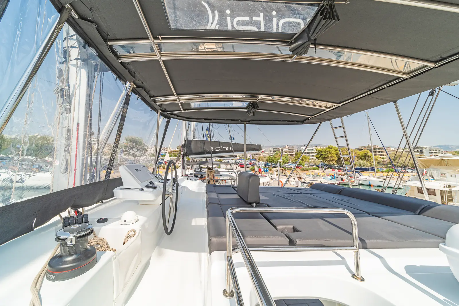 Reina (ONLY SKIPPERED), photograph 5