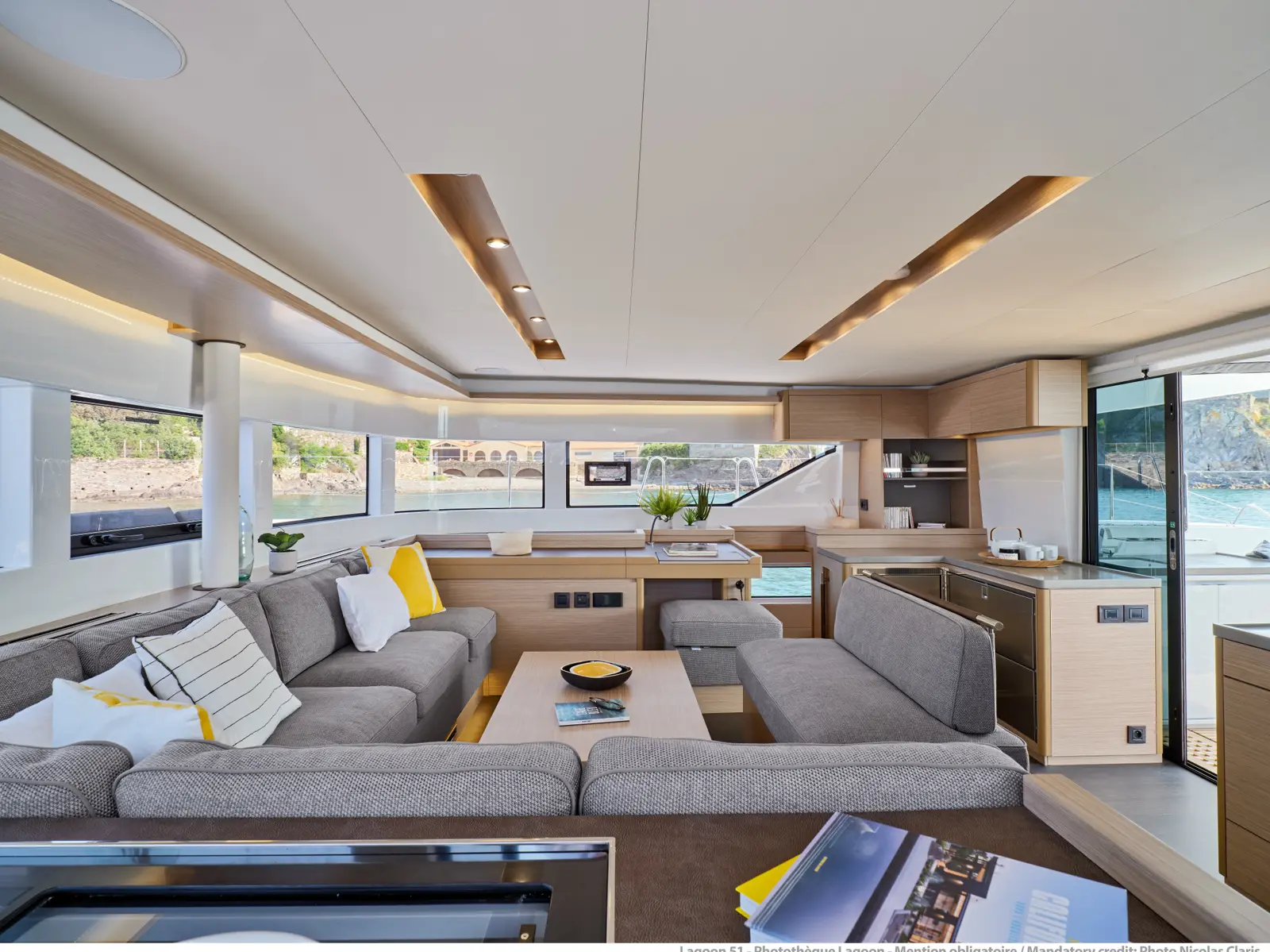 SAILUXE - Rivela , Interior image