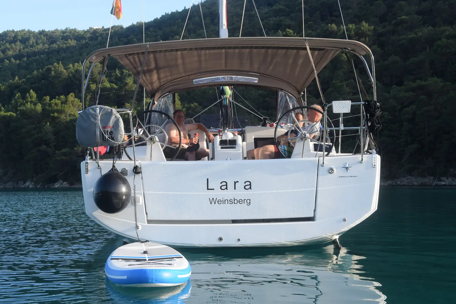 Lara, photograph 6