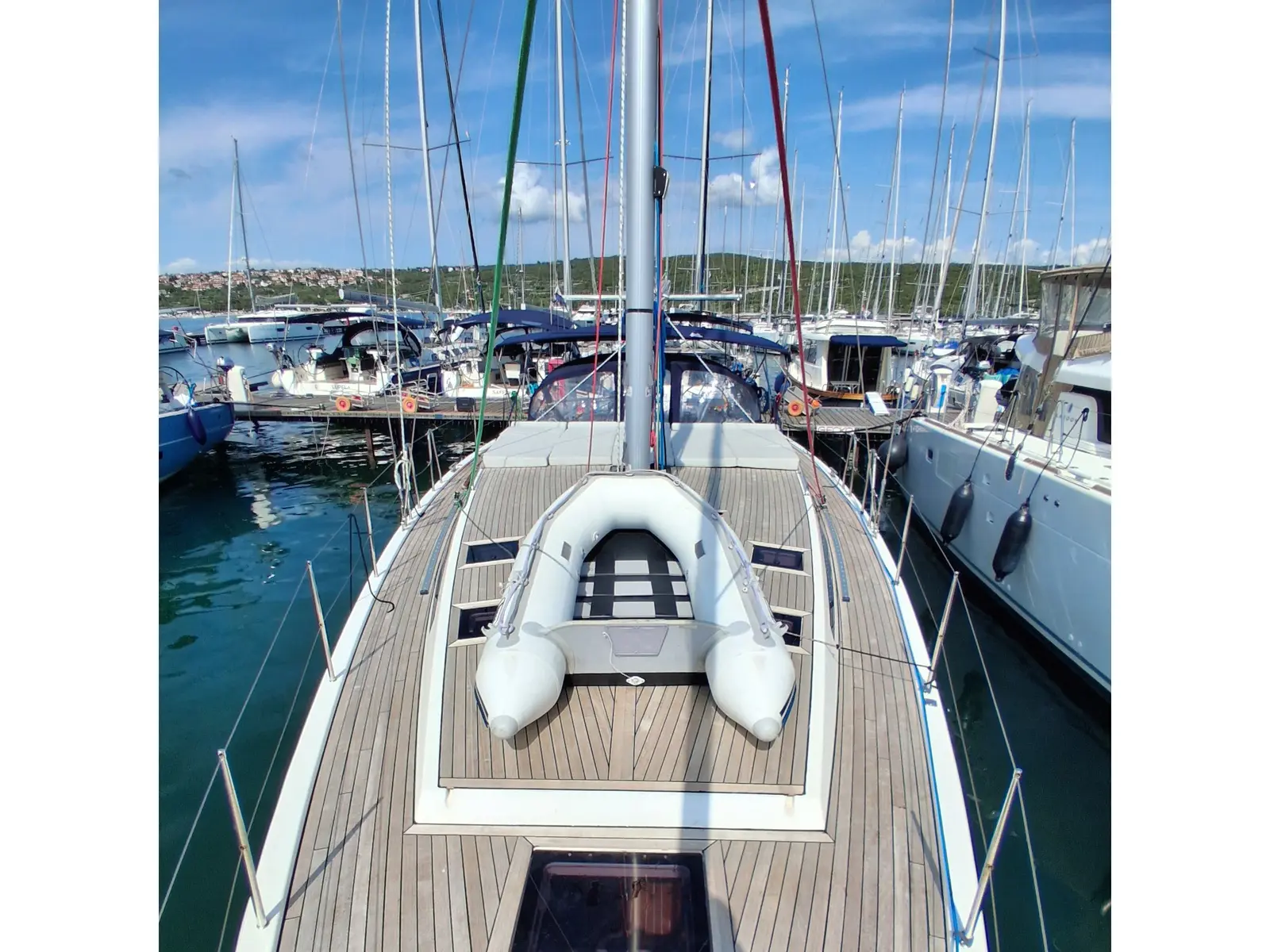 Mila D&D Kufner 50 I., Main image
