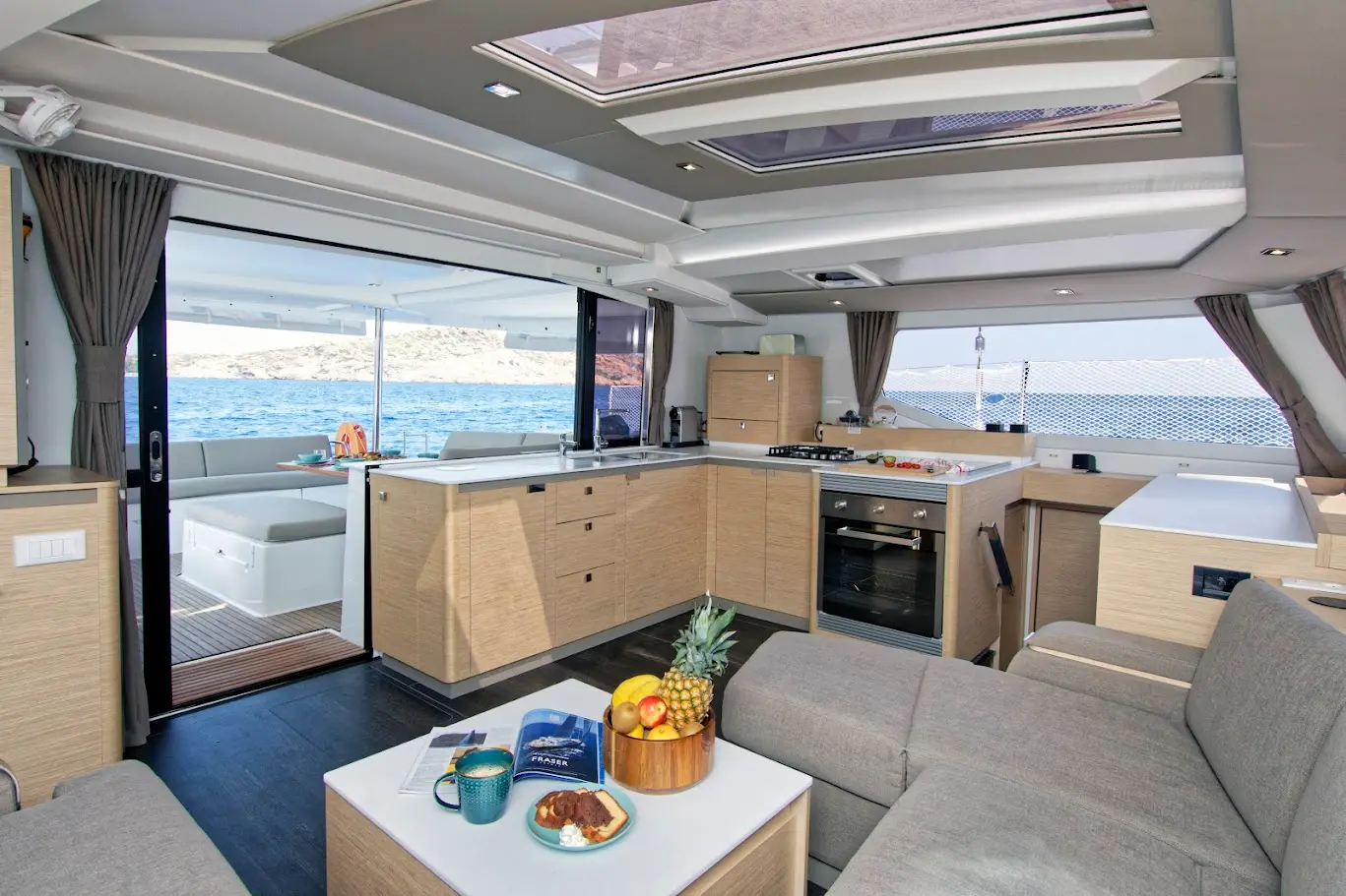 Helidoni - Skippered, photograph 4