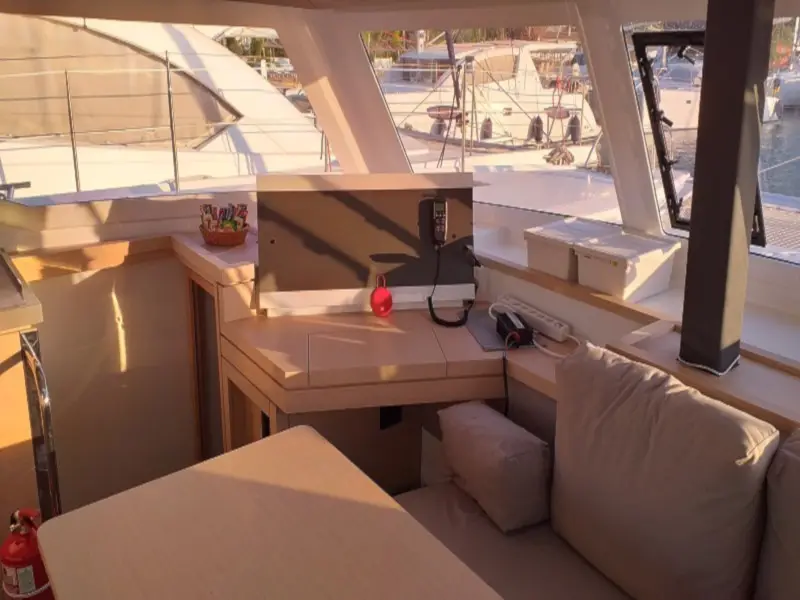 El Camino, Interior image