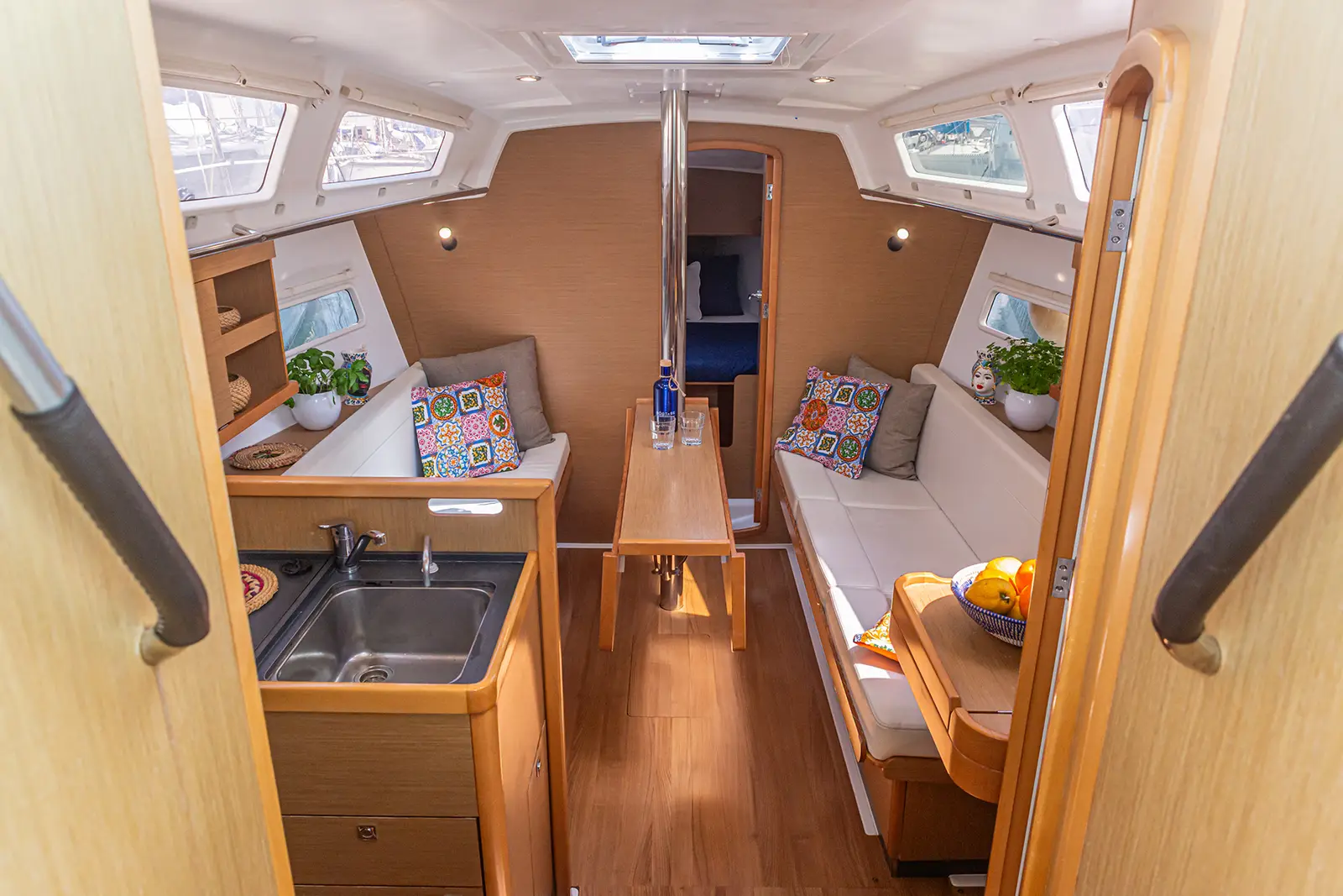 Hija del Viento, Interior image